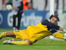 阿扎伦卡遭遇三持续失利，日本队教练压力巨大！赢得满堂喝彩