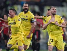 包含斯帕尔主场取胜，继续保持不败战绩的词条